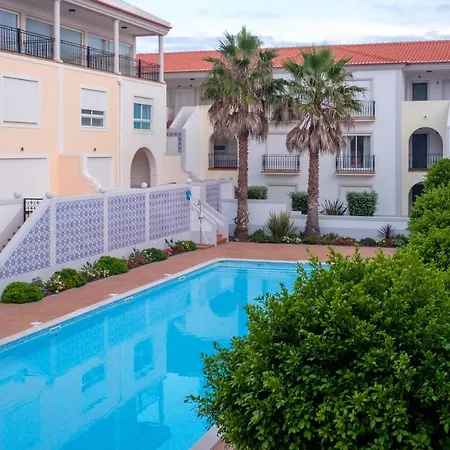 Townhouse Vila Da Praia Tatil Evi